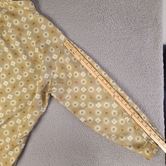 Vintage Avirex Shirt Mens XXL Gold Geometric Pattern Short Sleeve Button Down - Picture 16 of 16